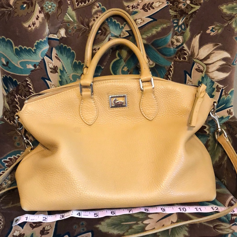 Dooney & Bourke crossbody bag